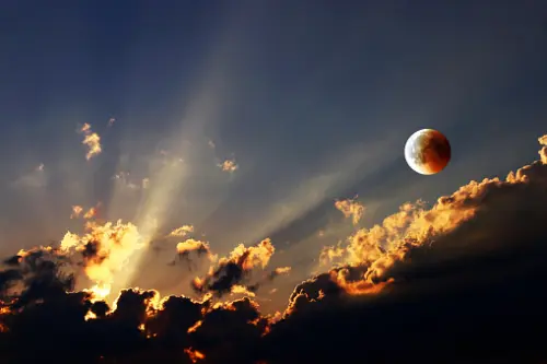 Eclissi Lunare ogni quanto avviene?