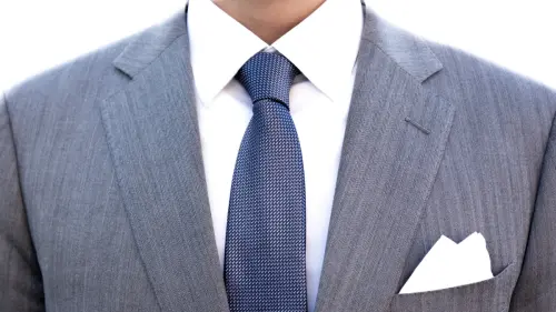 Come fare il nodo alla cravatta: 3 nodi da provare