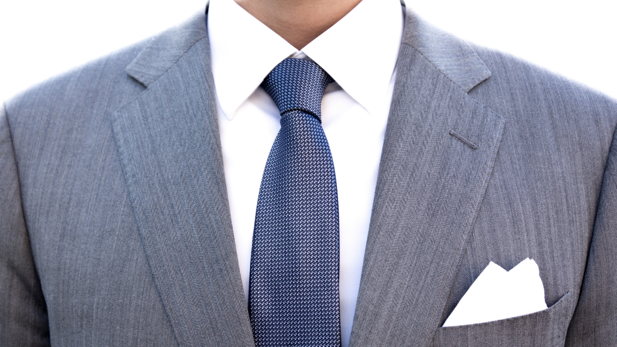 Come fare il nodo alla cravatta: 3 nodi da provare