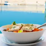 Insalata greca: Come preparare questo fresco piatto