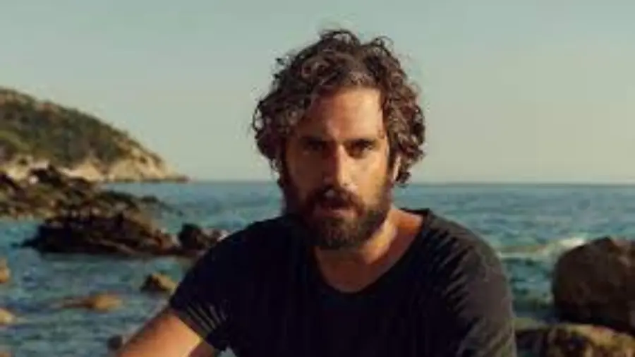 Tommaso Paradiso: Chi è, fidanzata e primo film in uscita