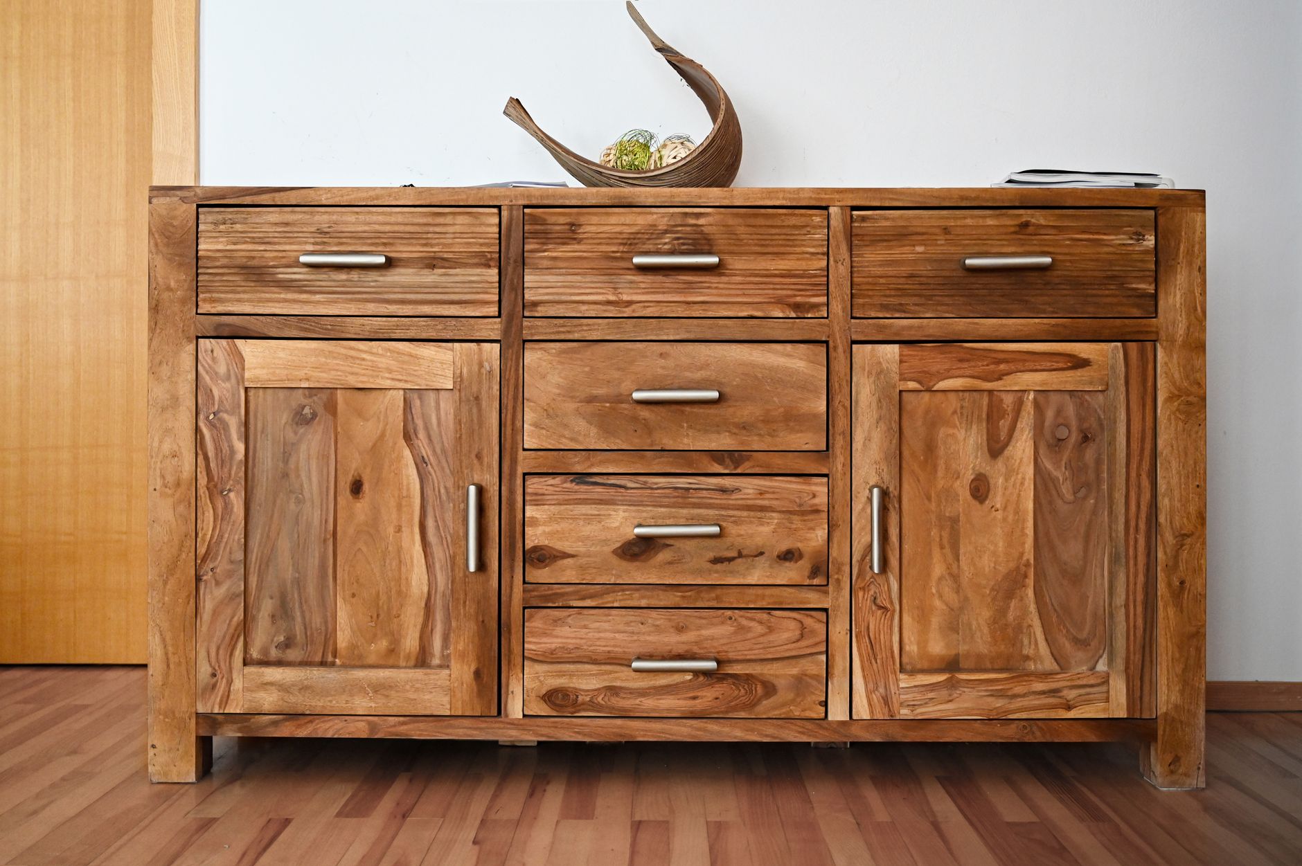 Togliere graffi mobili legno con rimedi casalinghi