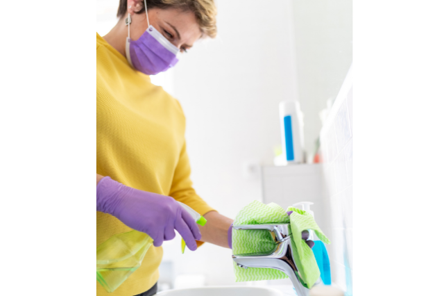 Come igienizzare casa dopo il Covid sanificare una stanza sanifica ambiente  come sanificare la casa  la candeggina disinfetta  coronavirus oggetti  come si sanifica un ambiente  sanificazione superfici  sanificazione della casa  