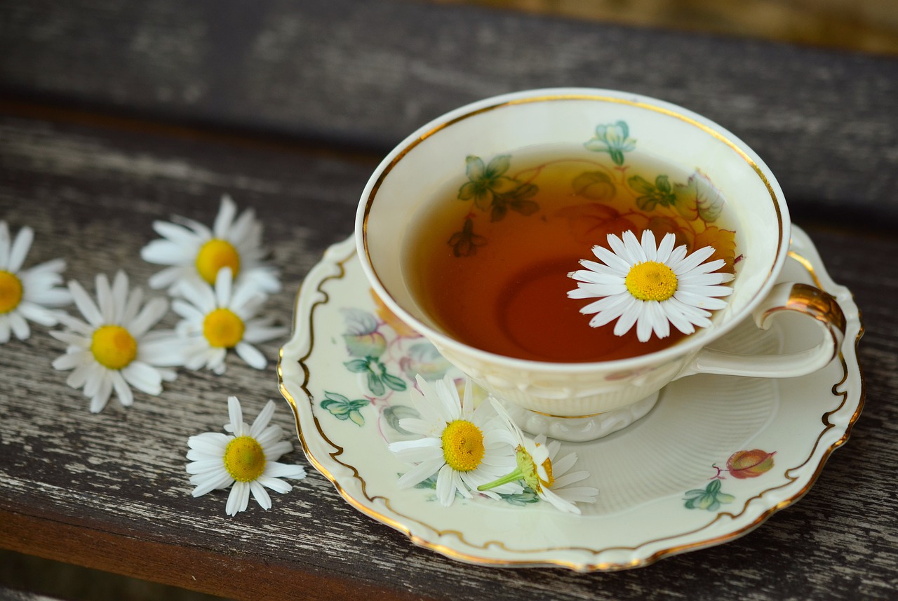 Gli 8 migliori tè per combattere l'ansia e lo stress nel 2022